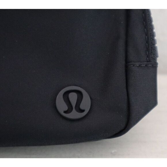 Lululemon LU9AX2S Women's One Size Black Everywhere Belt Bag - Picture 3 of 8